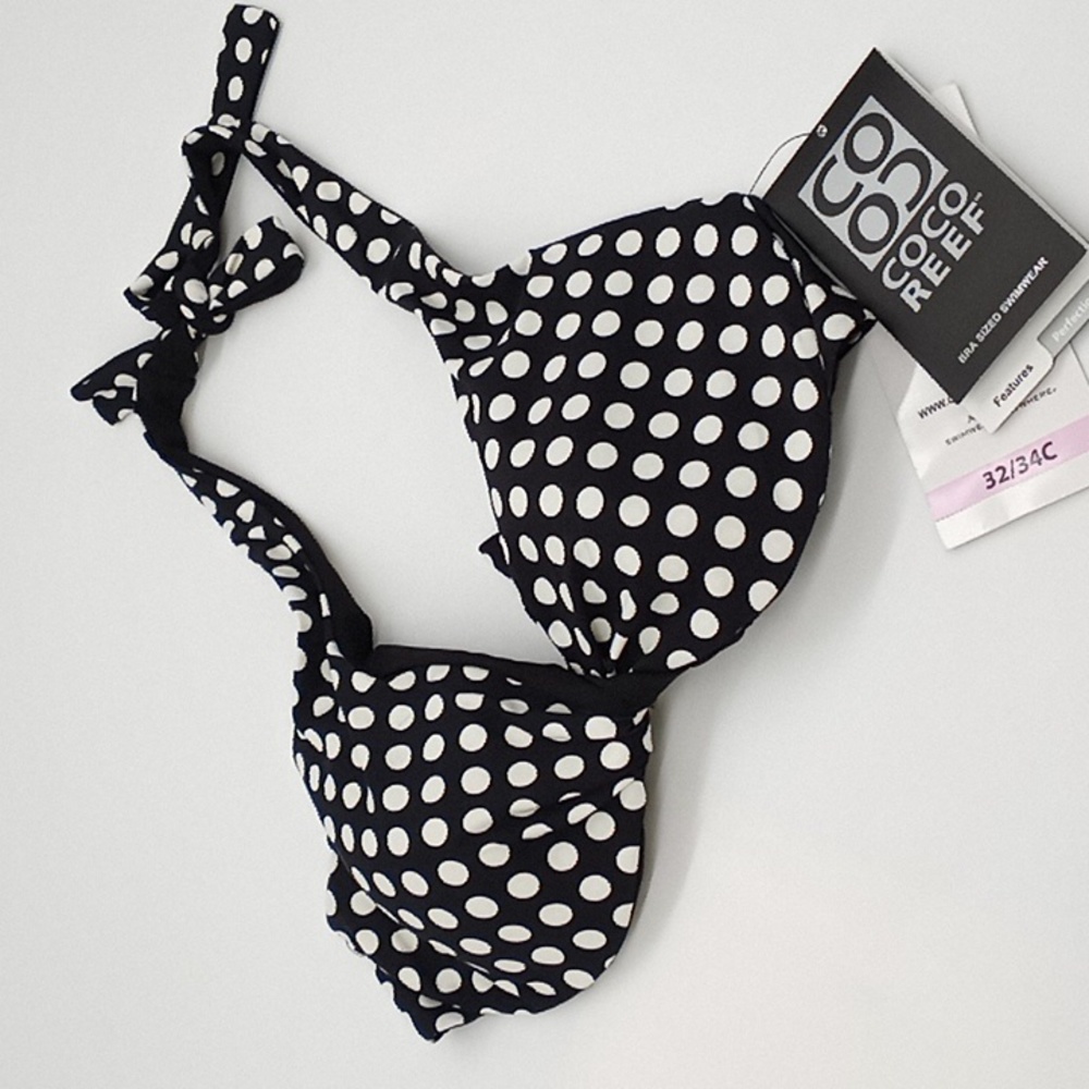 Coco Reef Verso Reversible Twist Bra-Sized Bikini Top Black 32/34C